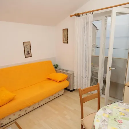 By The Sea Preko, Ugljan - 8515 *