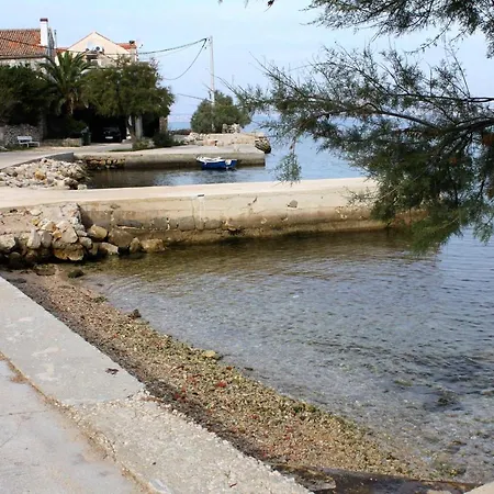 Apartment By The Sea Preko, Ugljan - 8515 *