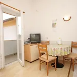Apartman By The Sea Preko, Ugljan - 8515 *